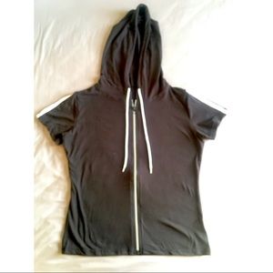 Short sleeve hoody jacket